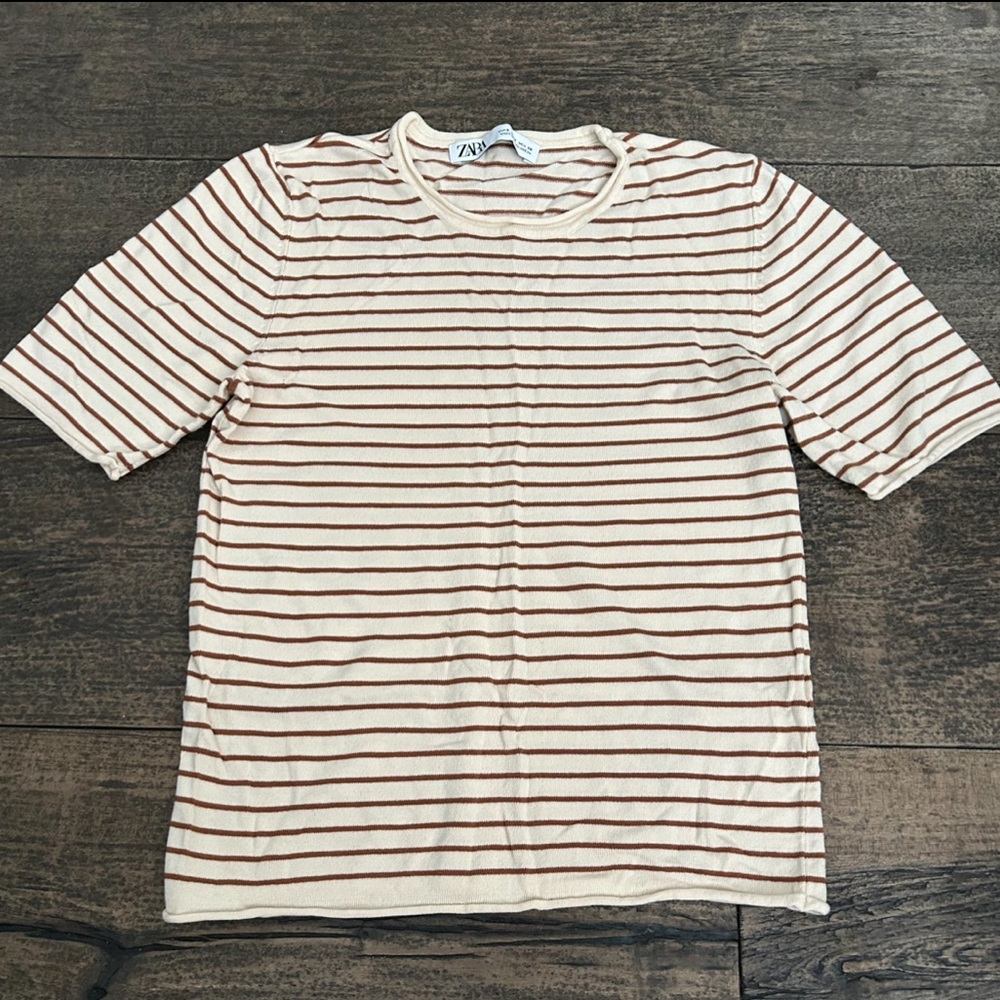 Zara Striped T-Shirt in Cream‎ and Brown small